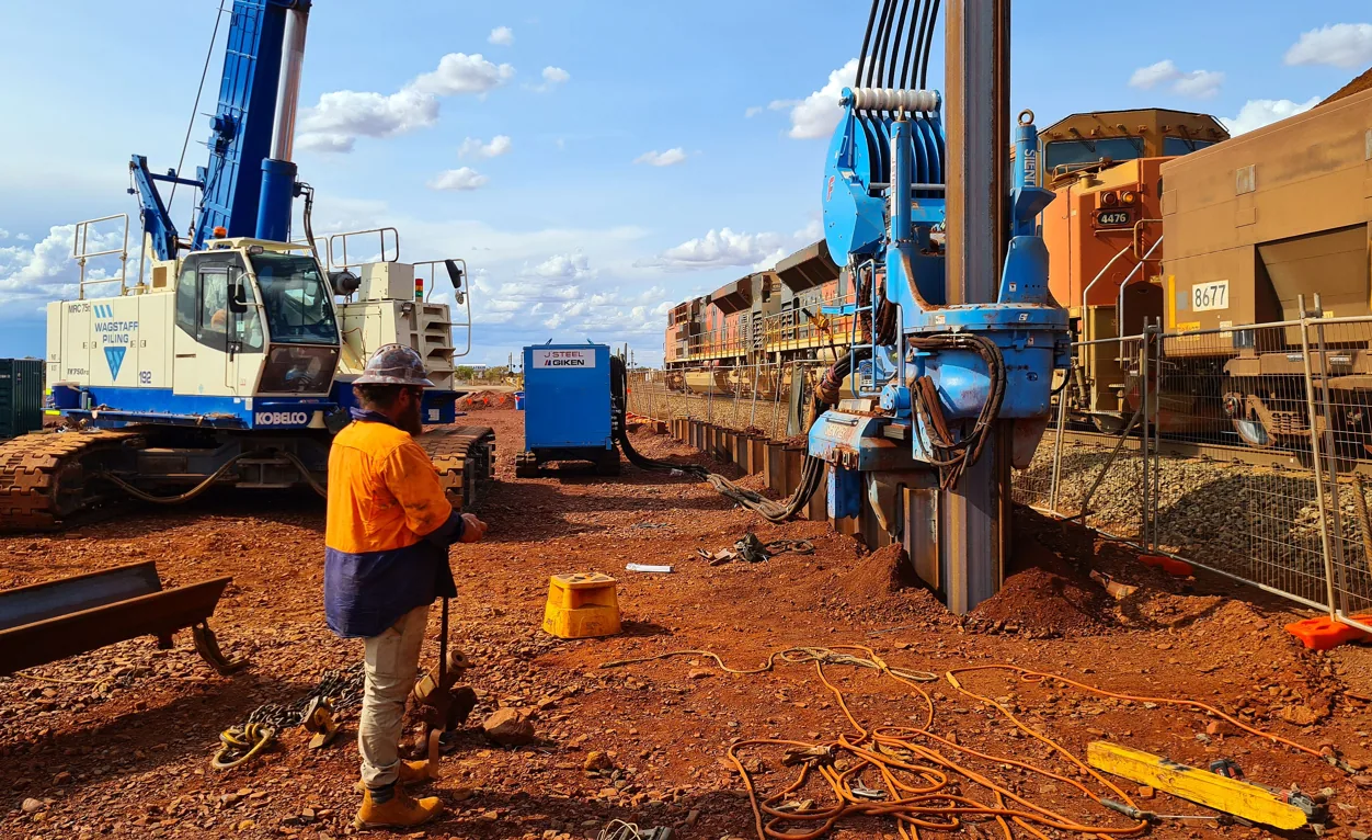 BHP Munjina Road Retaining Wall — photo 2