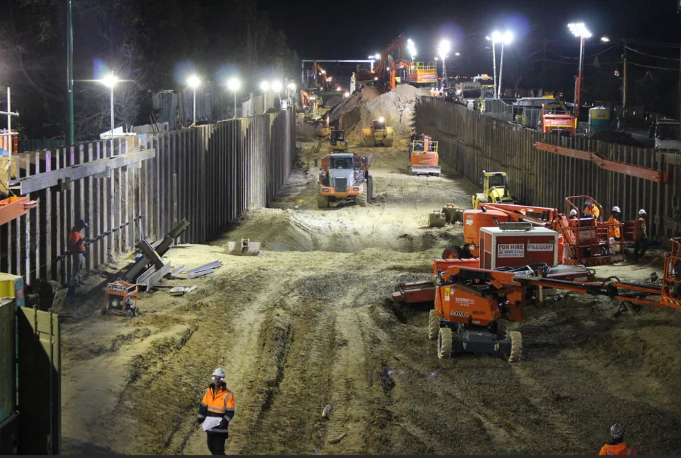 McKinnon and Centre Roads Level Crossing — photo 2